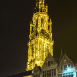 Onze-Lieve-Vrouwekathedraal vanaf de Grote Markt